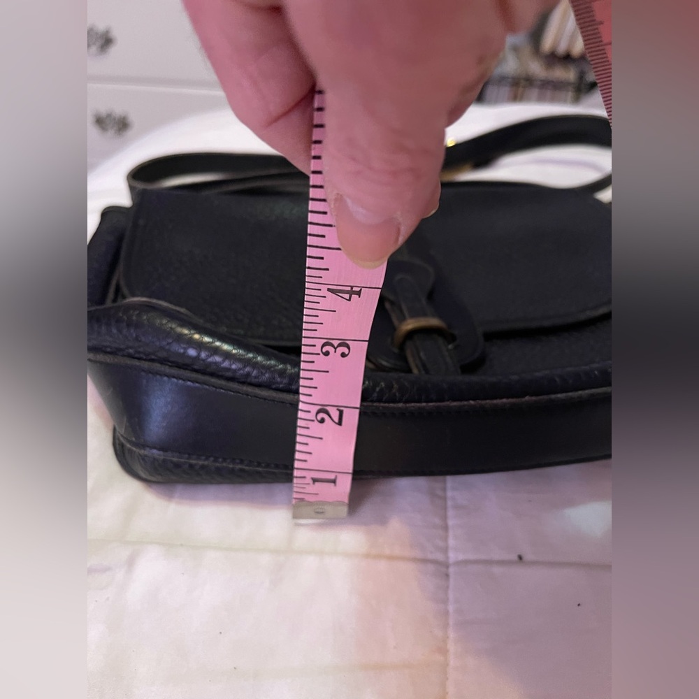 DOONEY & BOURKE Vintage Gianni Valanti Black Pebble Leather Crossbody/Saddle Bag - Picture 9 of 11